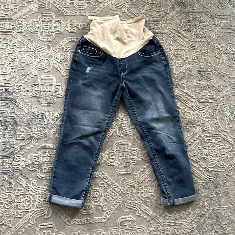 Indigo Blue NWT maternity distressed jeans